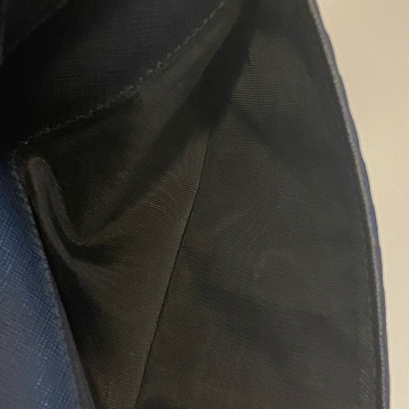 Authentic Men’s Prada Check Book/Cars Holder - Picture 8 of 12